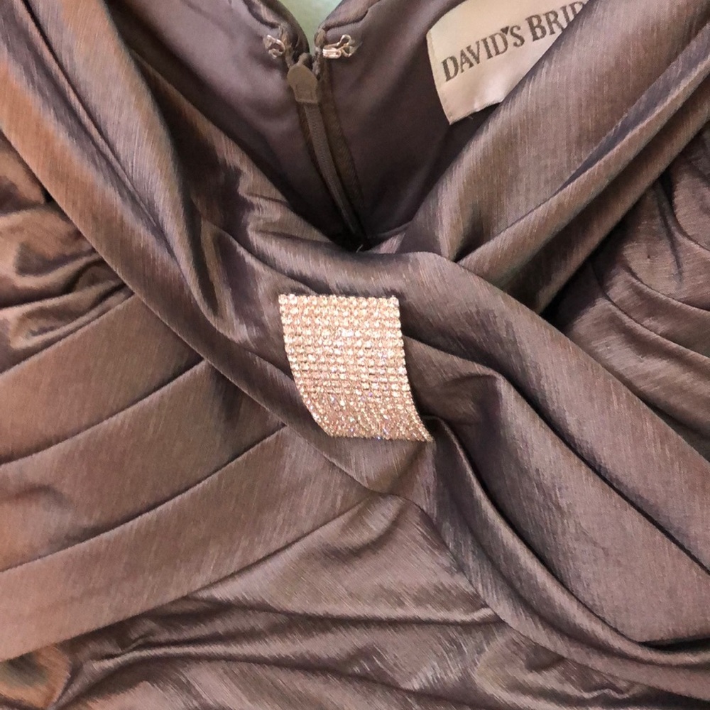 Formal dress - Picture 5 of 12